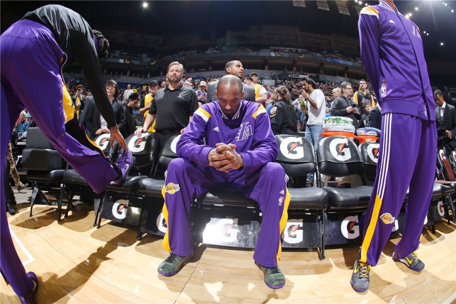 传承足球明星联赛“川辽对决”再现甲A经典，“四川雄起”唤起一代球迷记忆（传承足球明星赛“川辽对决”重现甲A风云，“四川雄起”再燃一代球迷情怀）