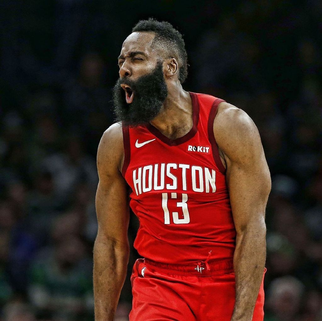 在重庆铜梁备战期间，U16国足参观了邱少云烈士纪念馆（U16国足重庆铜梁备战之余参访邱少云烈士纪念馆）