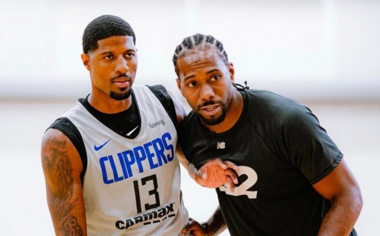 老佛爷祝贺克罗斯获德国骑士十字勋章：曾拥有过你是一种荣幸（老佛爷贺克罗斯荣膺德国骑士十字勋章：拥有你曾是我们的荣幸）