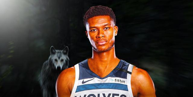 迈阿密国际与温哥华白浪总决赛上演梅西vs穆勒之战，双方实力强劲，看点十足，引发广泛关注。（梅西对决穆勒！迈阿密国际vs温哥华白浪总决赛强强碰撞，备受瞩目）