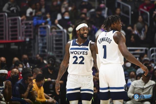 葡萄牙11月大名单：C罗领衔，菲利克斯、莱奥、B费在列（葡萄牙公布11月名单：C罗挂帅，菲利克斯、莱奥与B费入选）