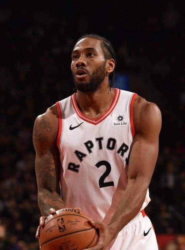 山东泰山主场收官：10胜3平2负，负成都申花，6-0国安&3-1海港（山东泰山主场赛季定格：10胜3平2负，负成都与申花，曾6-0大胜国安、3-1击退海港）