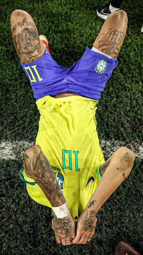 记者：2026年元旦前后津门虎收队冬训，先去海口再去海外拉练（记者：津门虎将于2026年元旦前后集结冬训，先赴海口再转战海外拉练）