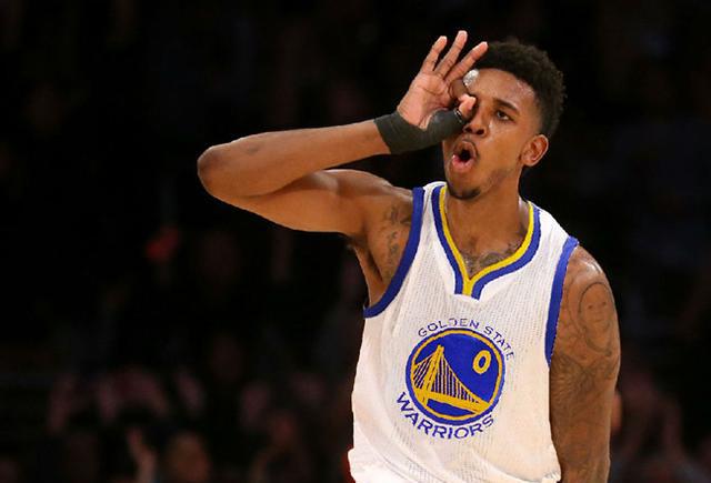 中超末轮前瞻：上海双雄冲击冠军，海牛、梅州争保级最后席位（中超收官战看点：申城双雄争冠登顶，海牛与梅州抢最后保级名额）