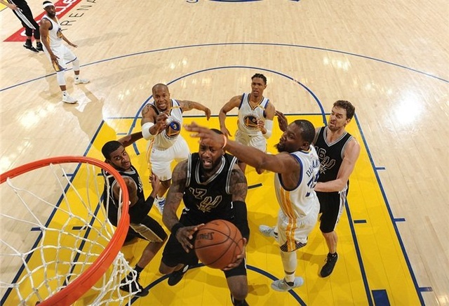 意媒：尤文和那不勒斯有意在冬窗引进塞瓦略斯，但皇马不卖（意媒：尤文、那不勒斯欲冬窗签下塞瓦略斯，皇马拒售）