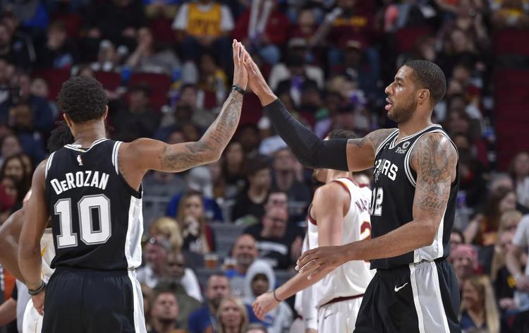 早报：巴黎群星闪耀FIFA颁奖礼（晨报：巴黎群星辉映FIFA年度颁奖典礼）