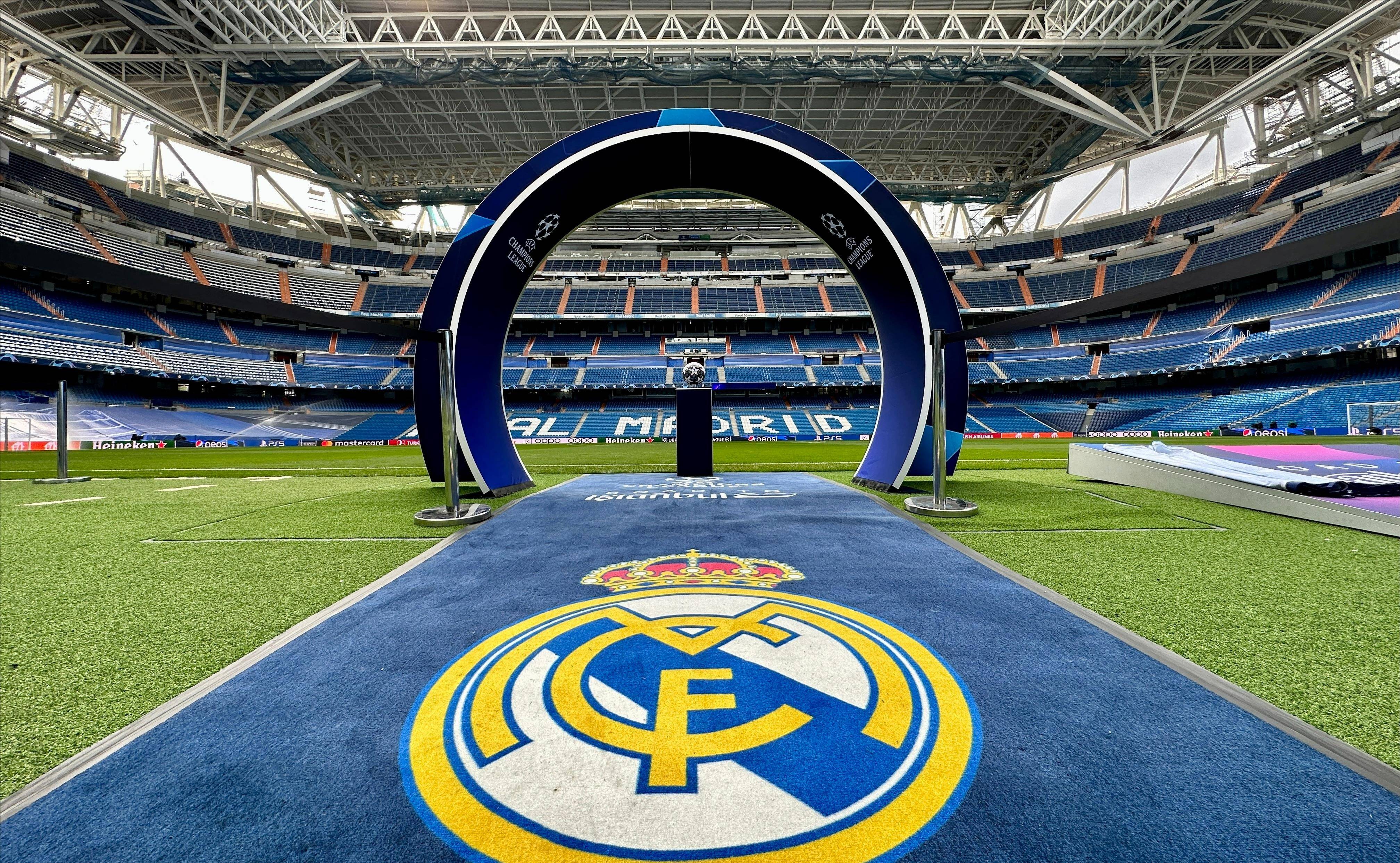 孔帕尼：球员们一个接一个生病；某个阶段我们会需要年轻球员（孔帕尼：队内接连有人生病，迟早要启用青年军）