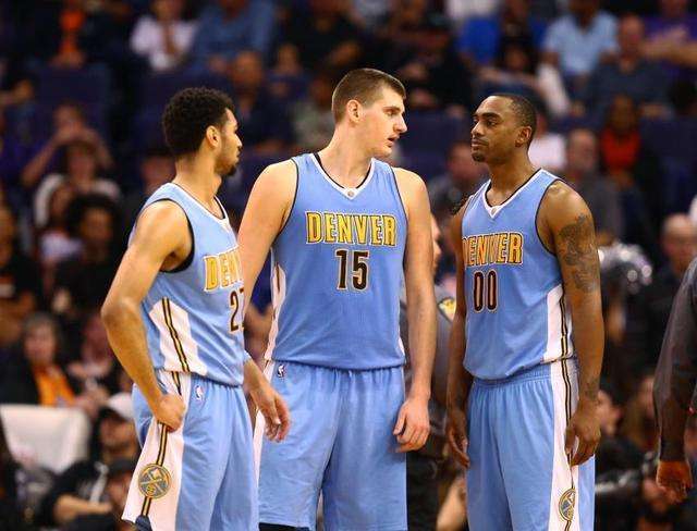 亚历山大·沃尔科维奇：场均得分与进球领跑联盟（亚历山大·沃尔科维奇：场均得分和进球数均居联盟榜首）