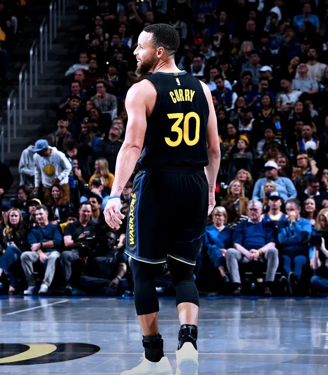 UFC2025最佳首秀候选萨尔基尔德一拳KO朱伯利，将战茸主（一拳KO朱伯利！UFC 2025最佳首秀候选萨尔基尔德下场将战茸主）