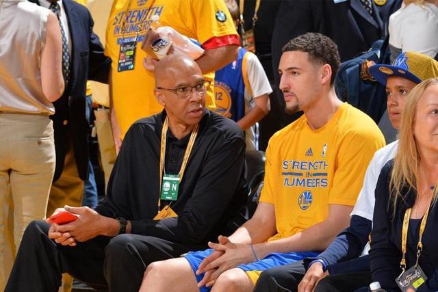 切尔西大胜，恩佐是世界第最佳中场之一这没问题吧。（切尔西大胜，称恩佐为世界顶级中场之一不过分吧）